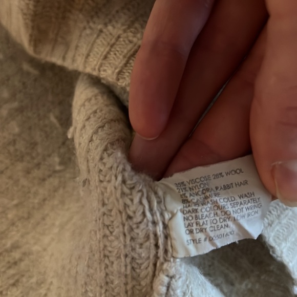 Club Monaco sweater - Picture 2 of 4